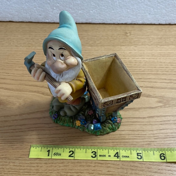 Snow White & the 7 Dwarfs Desk Set Bashful Paperclip Holder Disney 1999 Retired - Picture 11 of 12